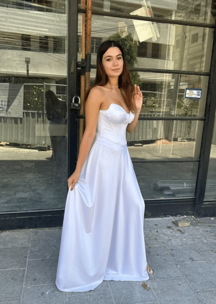 ⁦שמלת שילת בלבן⁩ – תמונה ⁦3⁩
